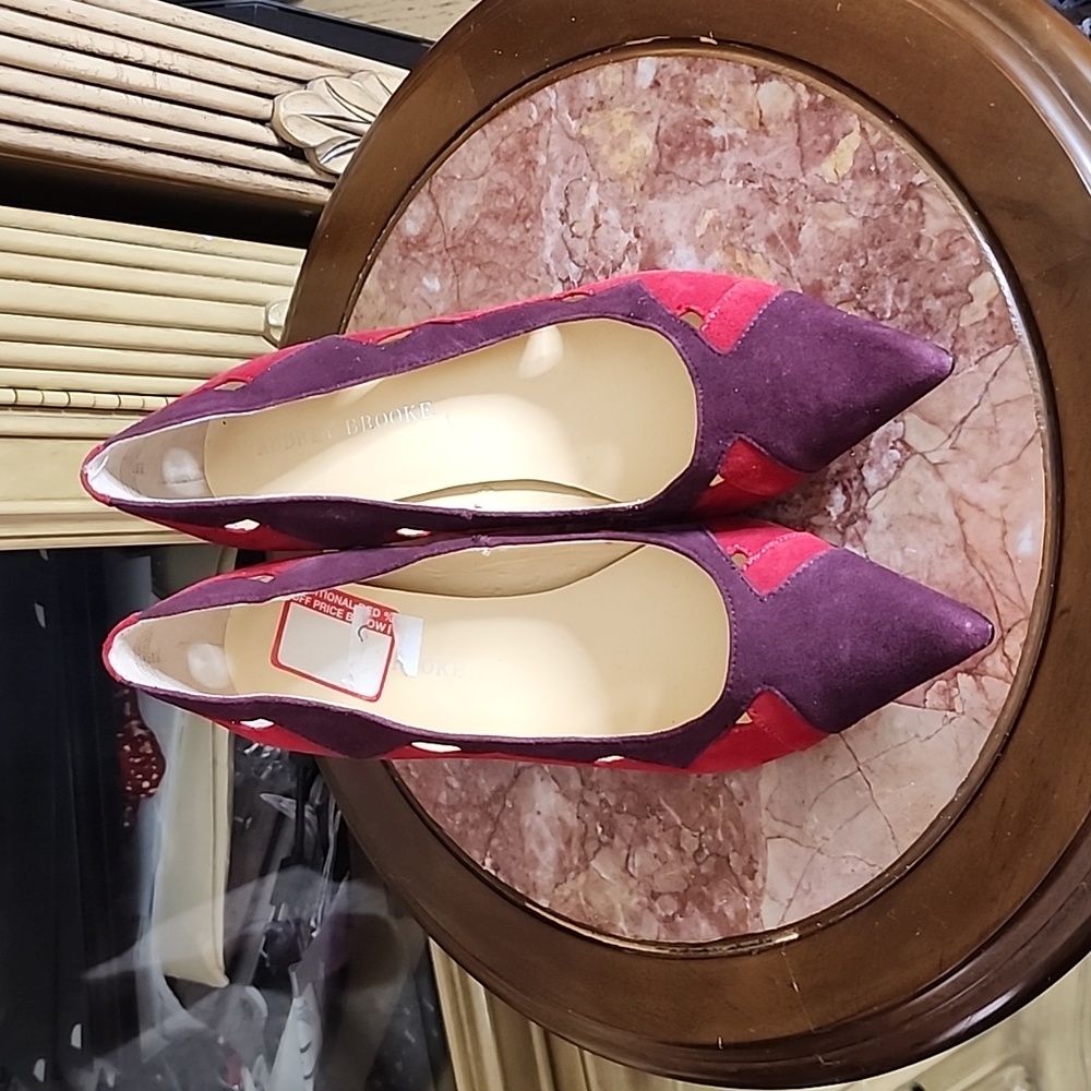 **SOLD** Audrey Brooke heels
